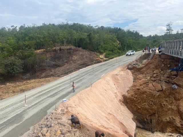 Jalan Tanjung Alai Kampar fokus pemadatan (foto/yuni)